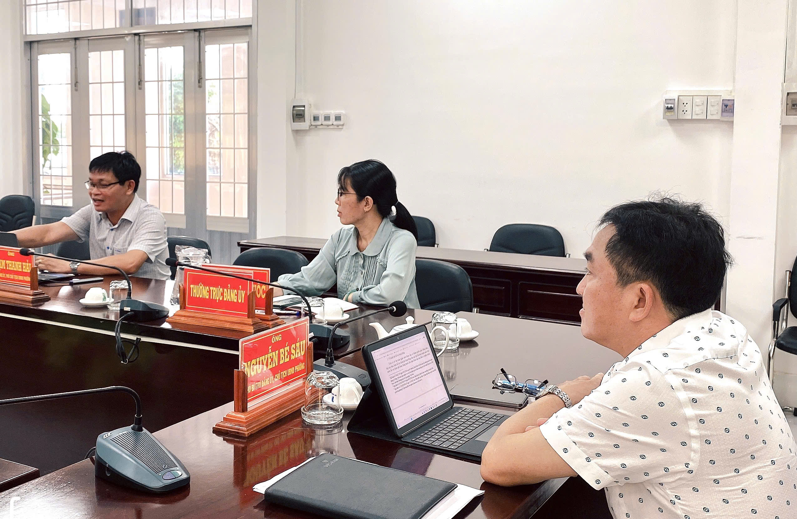 Phường Hòa Thuận tham dự trực tuyến Hội nghị sơ kết 6 tháng đầu năm 2026 của UBND tỉnh