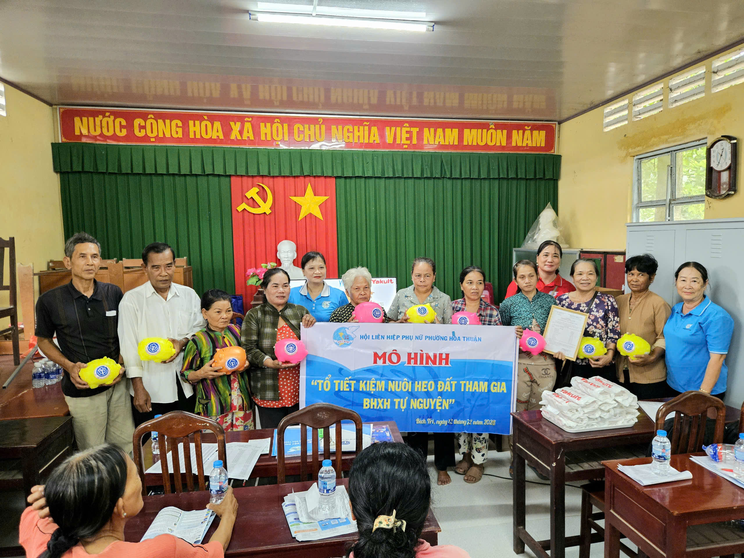 Phường hòa thuận ra mắt mô hình tổ tiết kiệm nuôi heo đất tham gia BHXH tự nguyện