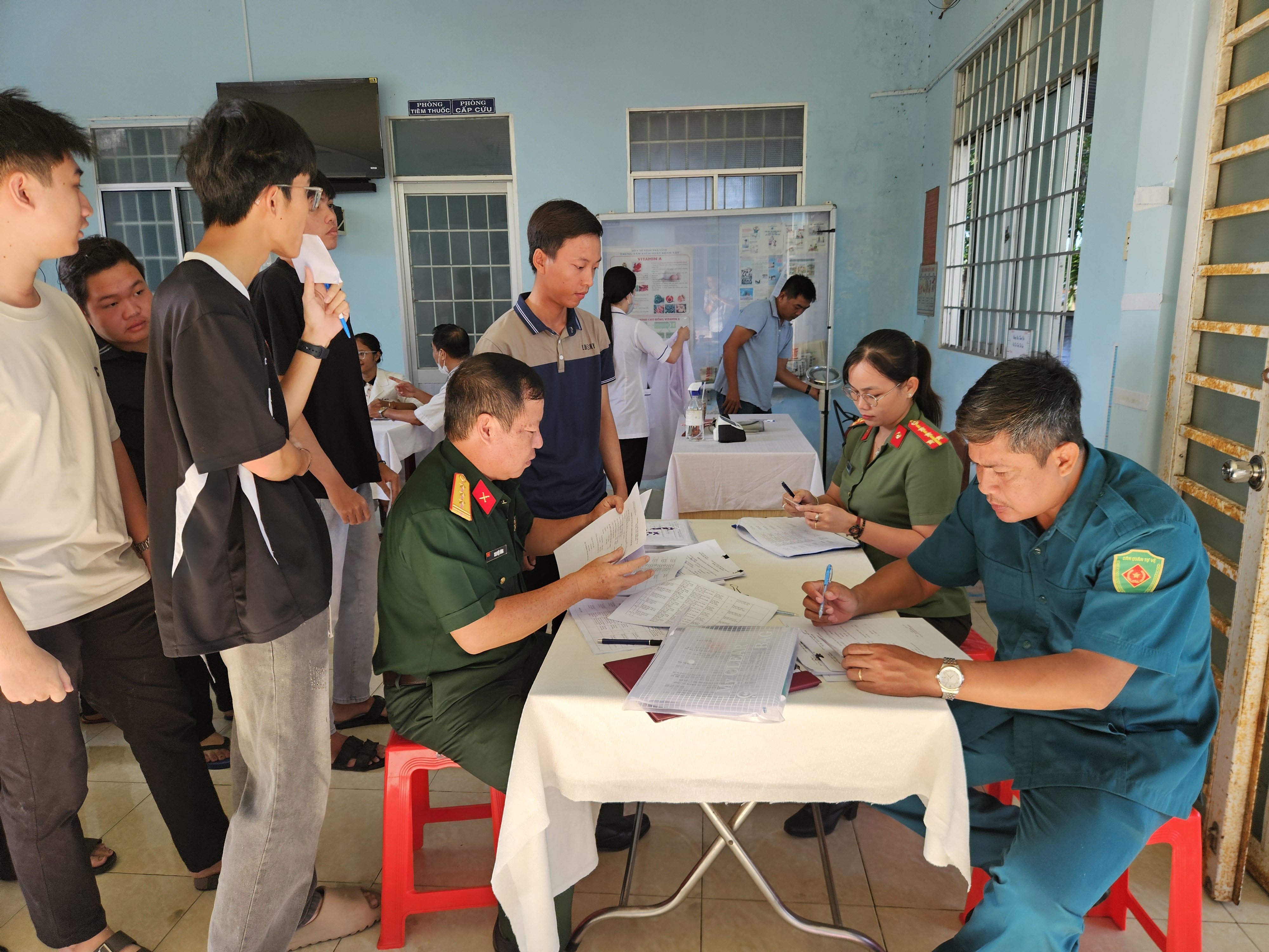 Ban chỉ huy quân sự phường Hòa Thuận tổ chức khám tuyển sức khỏe nghĩa vụ quân sự năm 2027