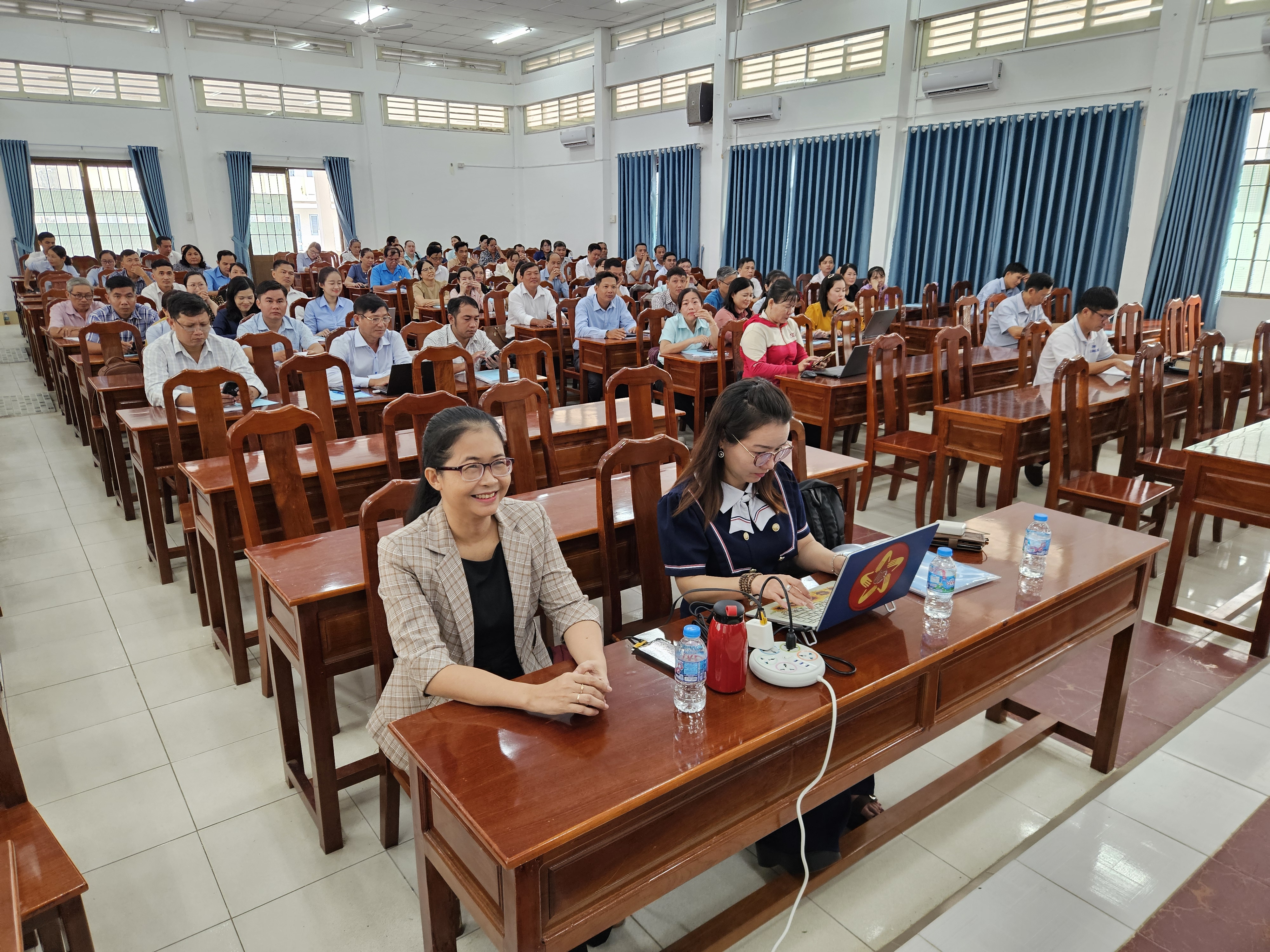 Sở nội vụ tỉnh Vĩnh Long khai giảng lớp bồi dưỡng nghiệp vụ cải cách hành chính năm 2026