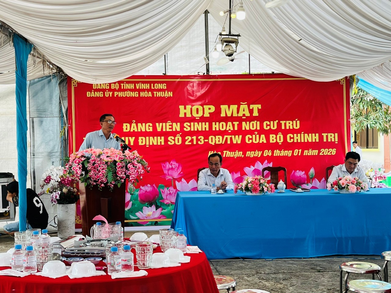 Hội nghị họp mặt đảng viên theo Quy định số 213-QĐ/TW “về trách nhiệm của đảng viên đang công tác thường xuyên giữ mối liên hệ với tổ chức đảng và Nhân dân nơi cư trú”.