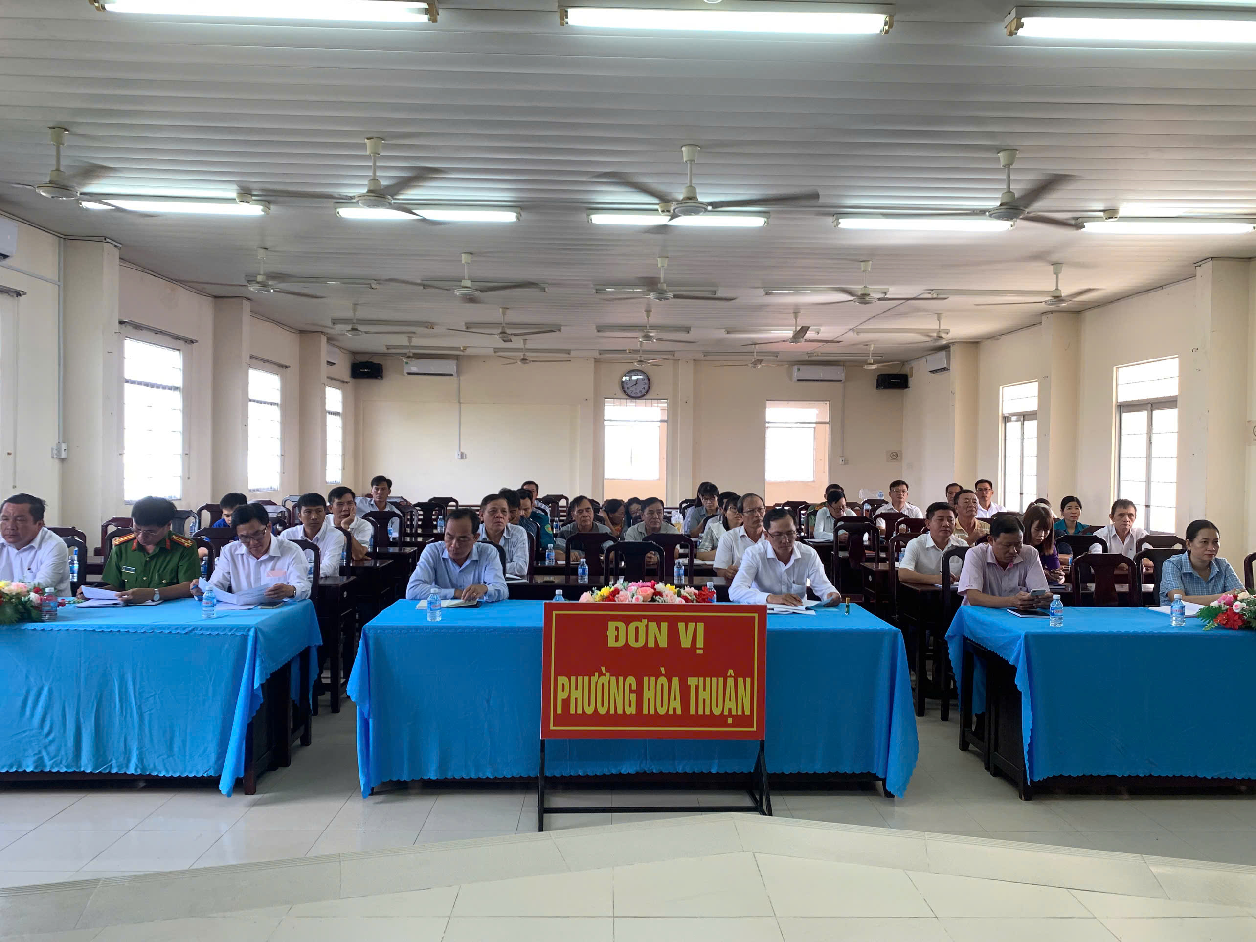 Phường Hòa Thuận tổ chức điểm cầu trực tuyến tham dự Hội nghị tập huấn nghiệp vụ công tác kiểm tra, giám sát năm 2025