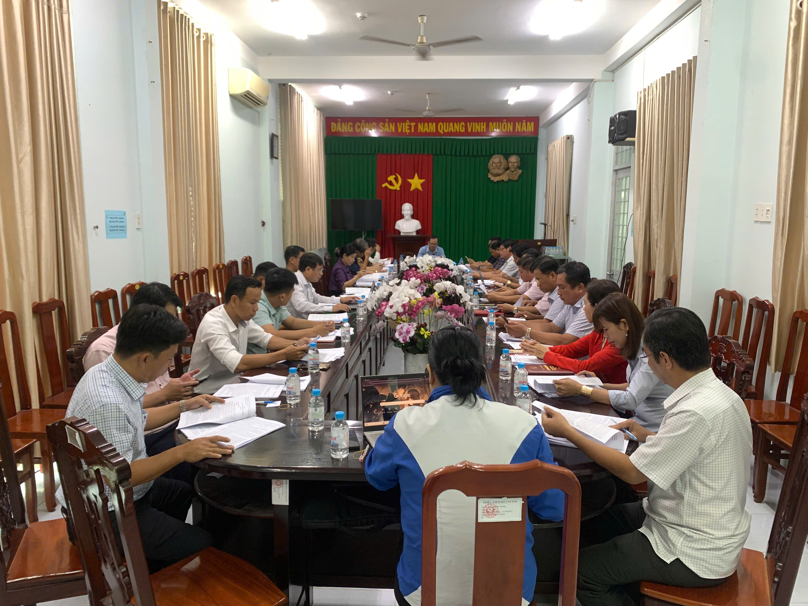 Ban Thường vụ Đảng ủy Phường Hòa Thuận tổ chức Hội nghị góp ý dự thảo Văn kiện Đại hội Đảng bộ các cấp, nhiệm kỳ 2025 – 2030