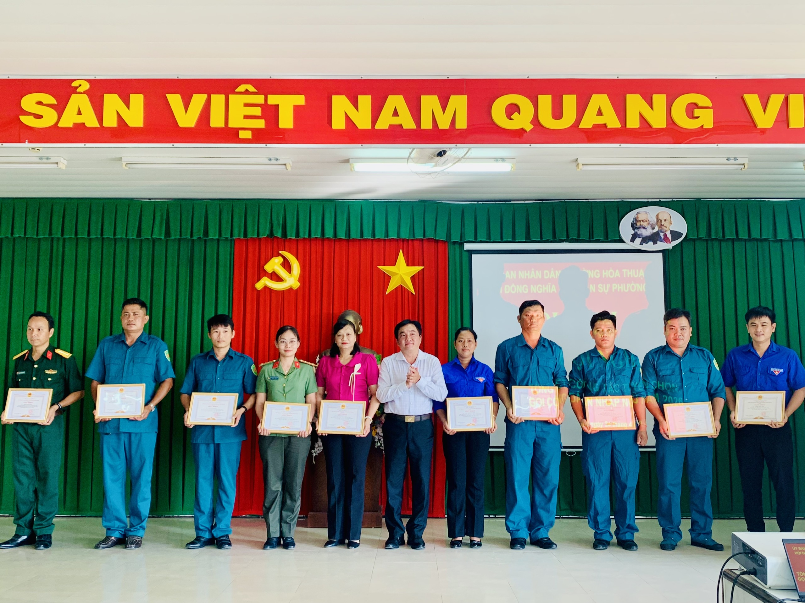 Phường Hòa Thuận tổ chức lễ tổng kết công tác tuyển chọn nhập ngũ năm 2026
